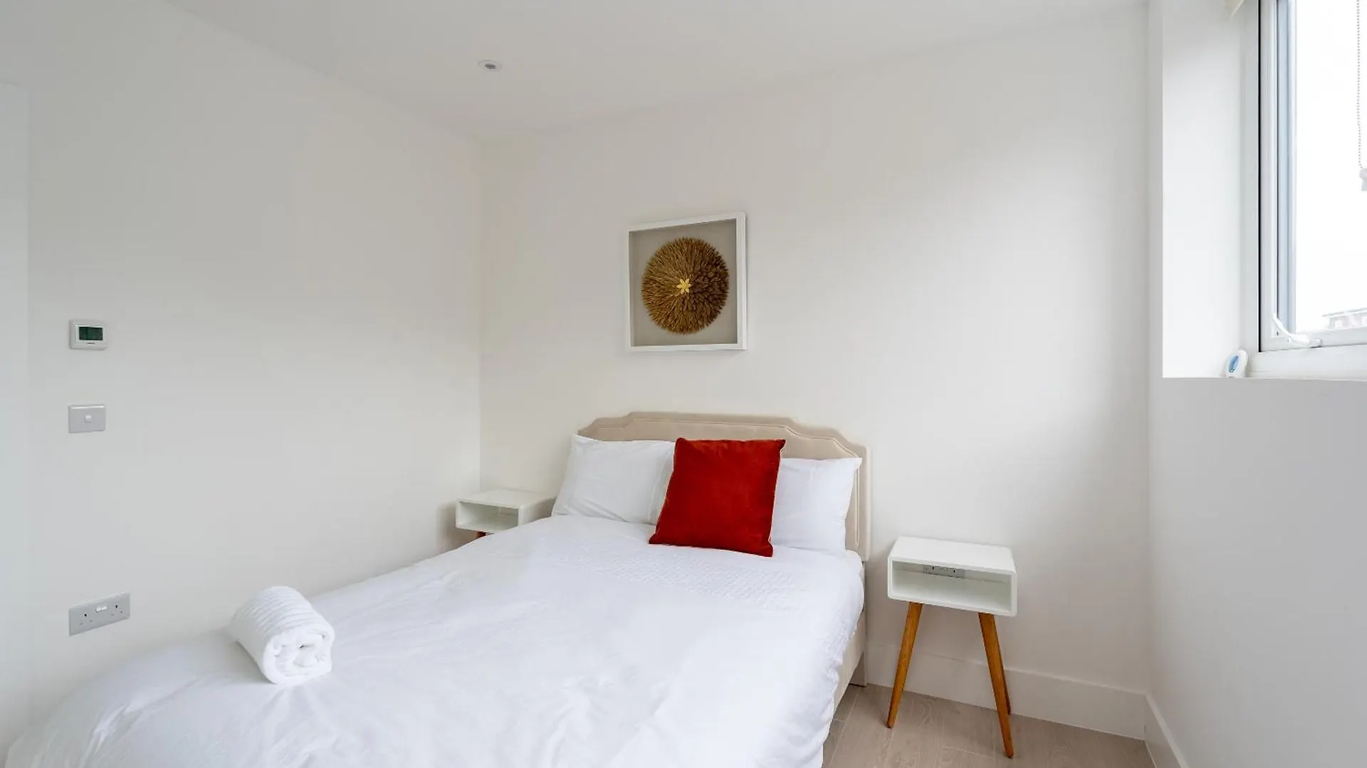 Tai Luxury Suites London Apartment